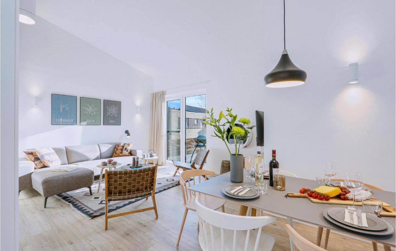 3 Bedroom Awesome Home In Lembruch-Duemmer See Dış mekan fotoğraf